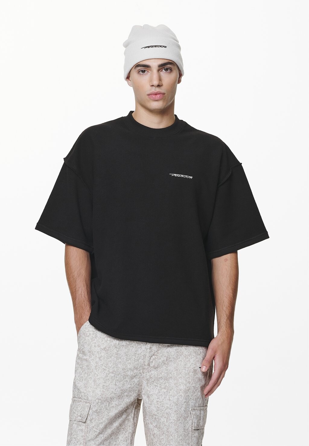 

Базовая футболка Wintor Inside Out Boxy Tee Pegador, черный