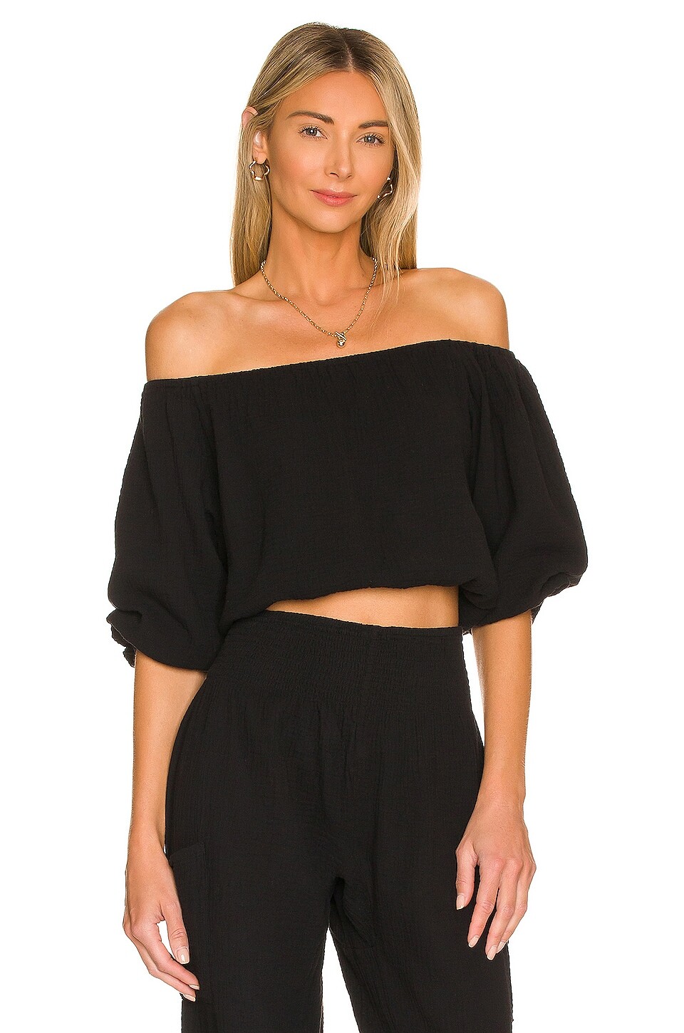 

Топ Bobi Off the Shoulder, черный