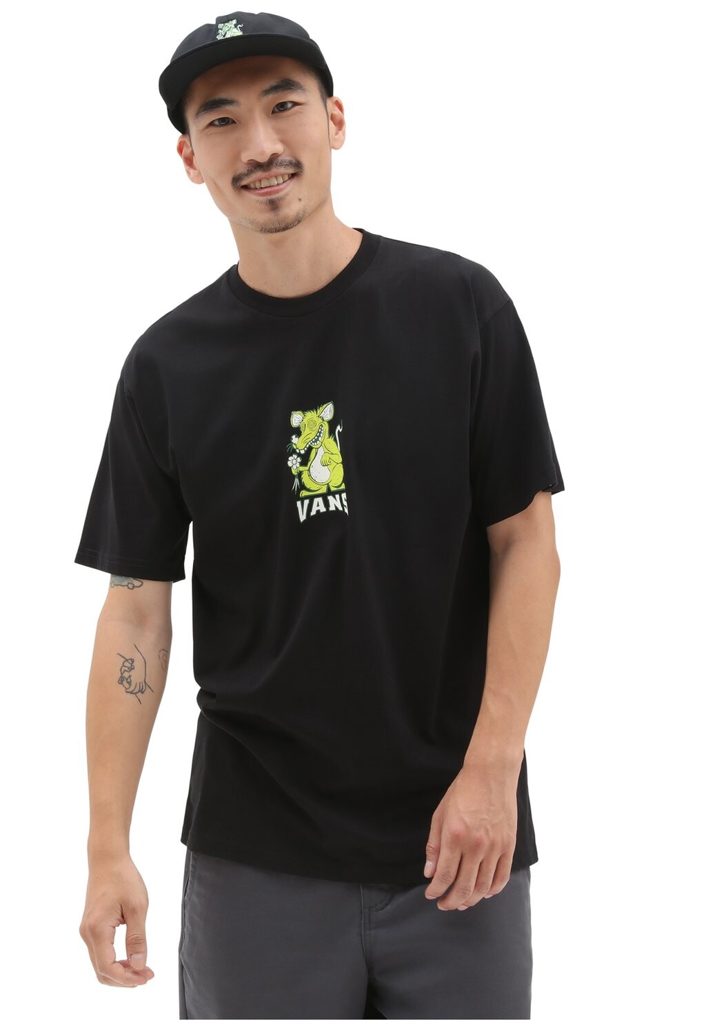 

Футболка с принтом Vans, черный