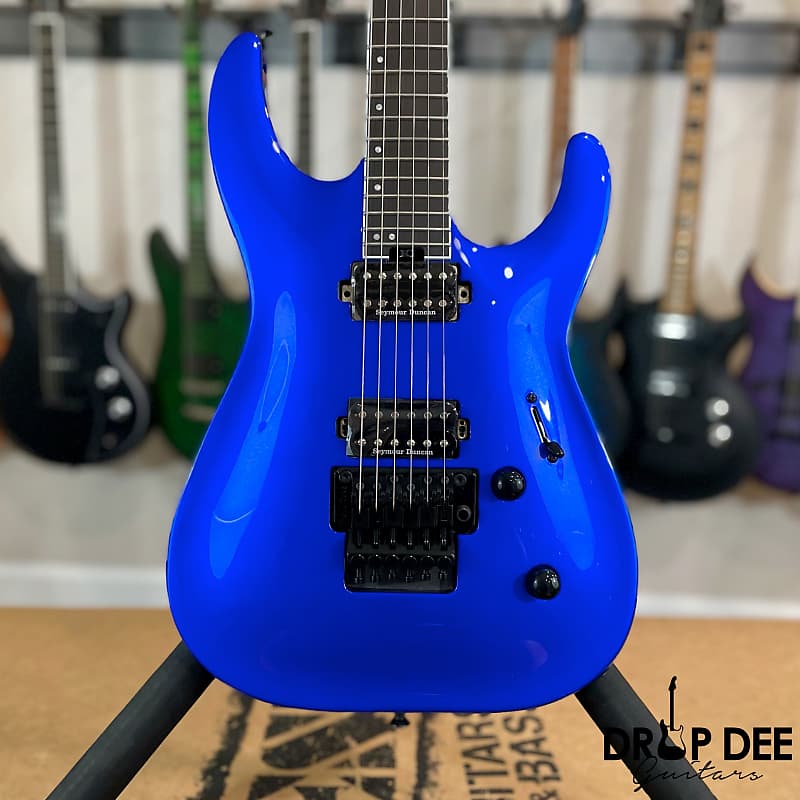 Электрогитара Jackson Pro Plus Series Dinky DKA Electric Guitar w/ Bag-Indigo Blue