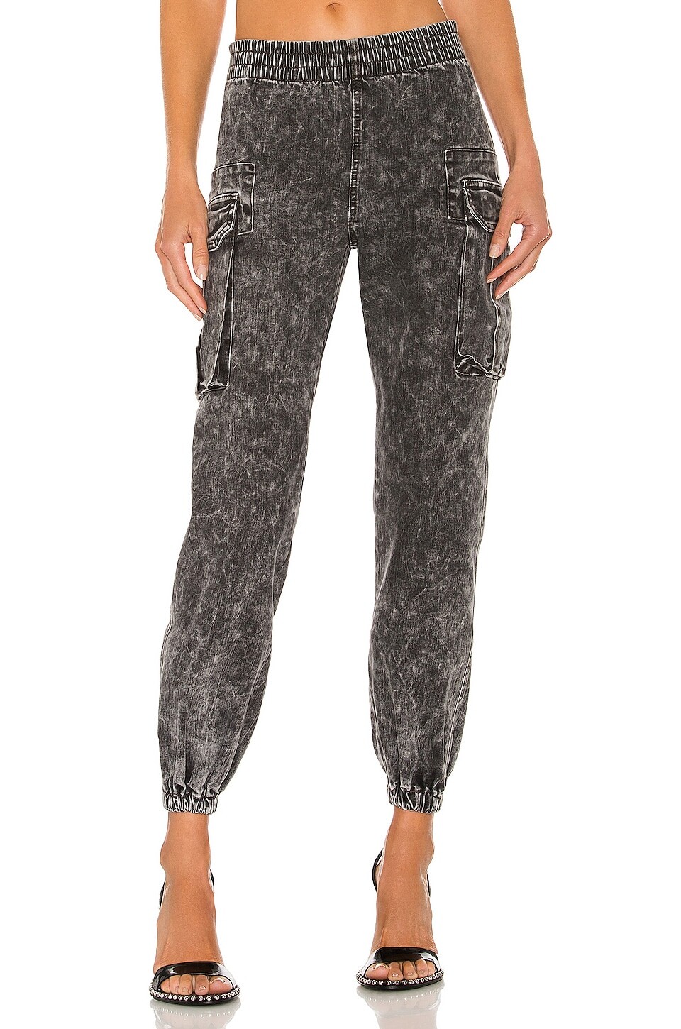 

Спортивные брюки Norma Kamali Boyfriend Cargo Sweat Jog, цвет Black Acid Wash
