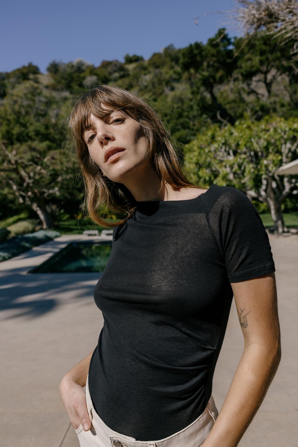 

Легкий топ с асимметричной горловиной ZARA, черный