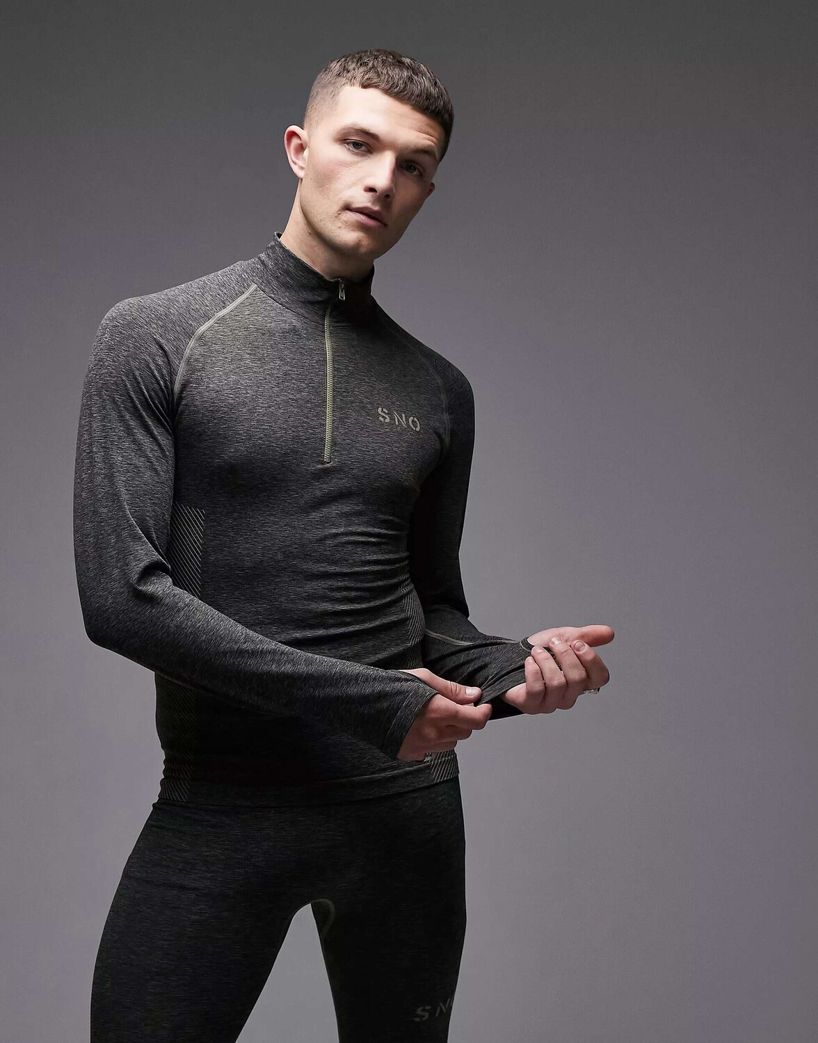 

Топман цвета хаки с мягкой эластичной молнией и длинными рукавами Topman