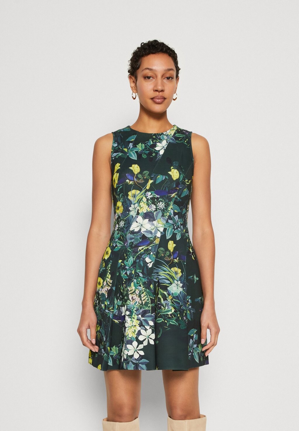 

Коктейльное платье Ted Baker, темно-зеленый