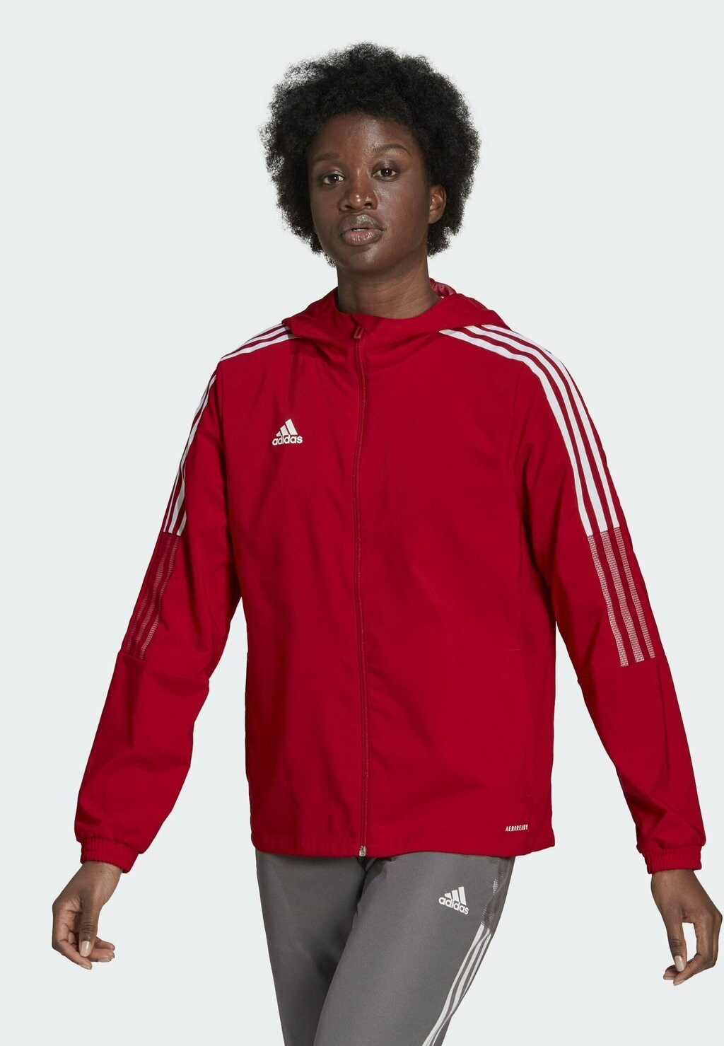 

Спортивная куртка Adidas, красный
