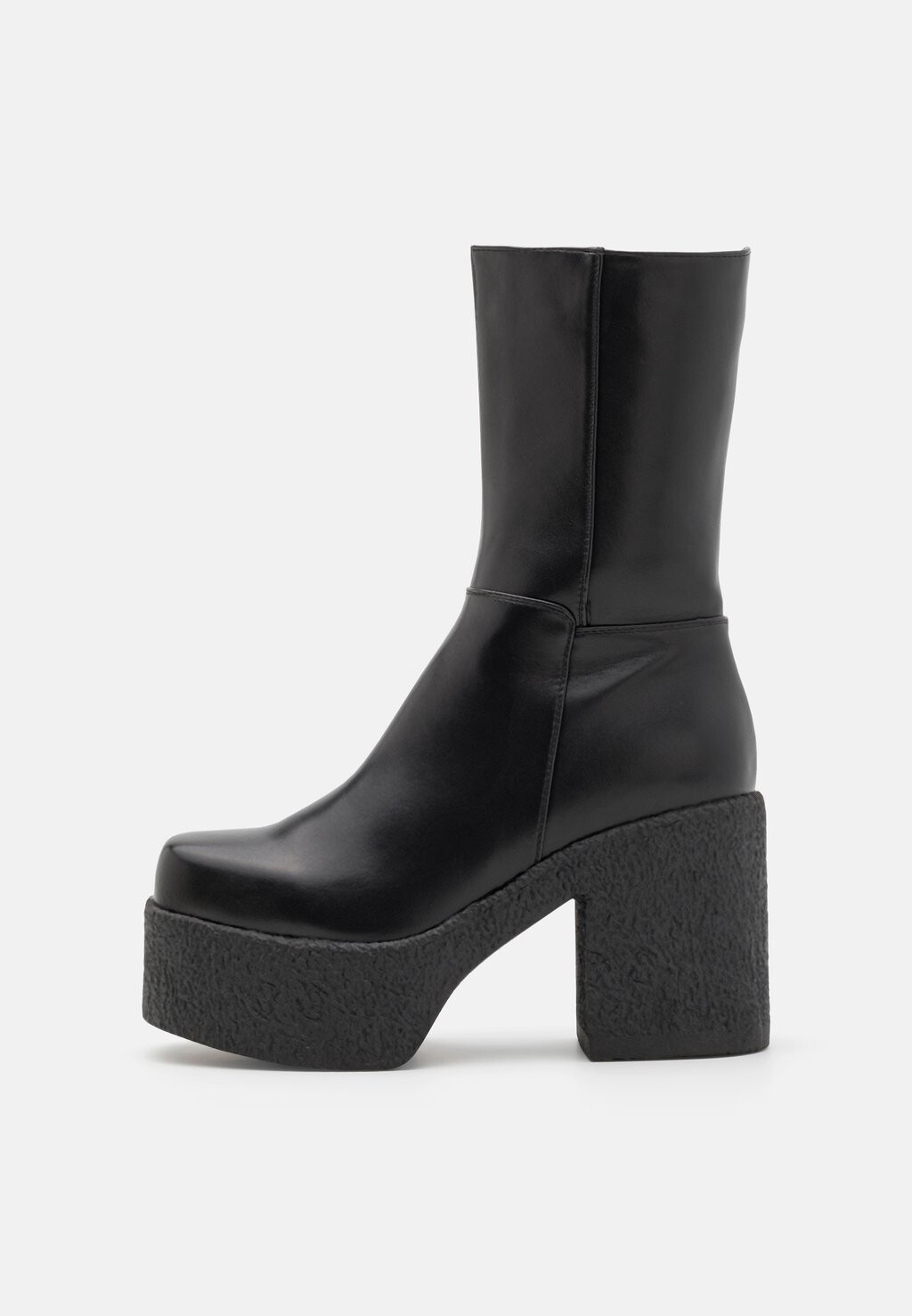 

Сапоги на высоком каблуке RELIEF LAMODA, цвет black
