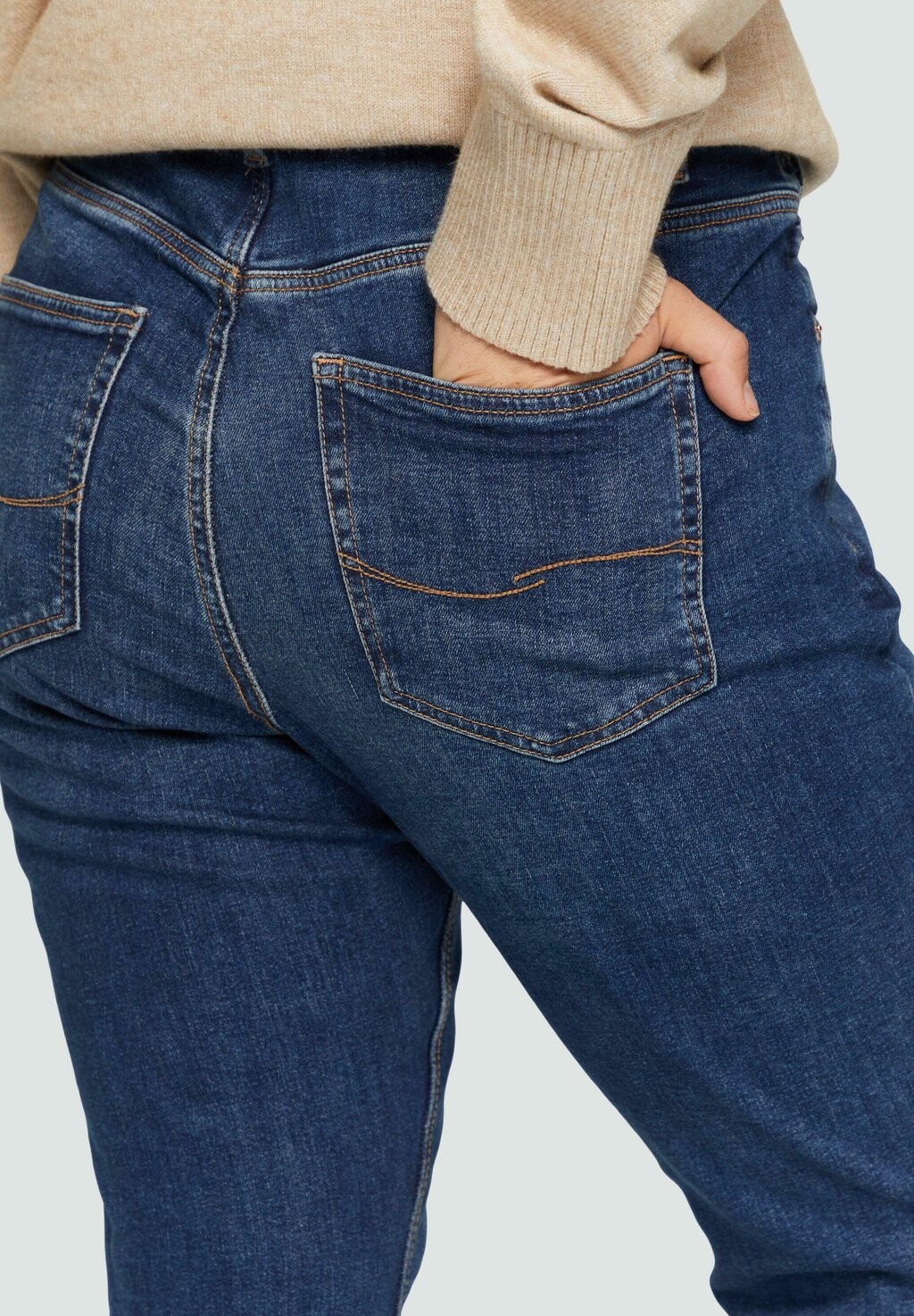 

Джинсы облегающего кроя CURVY MID QS, синий деним