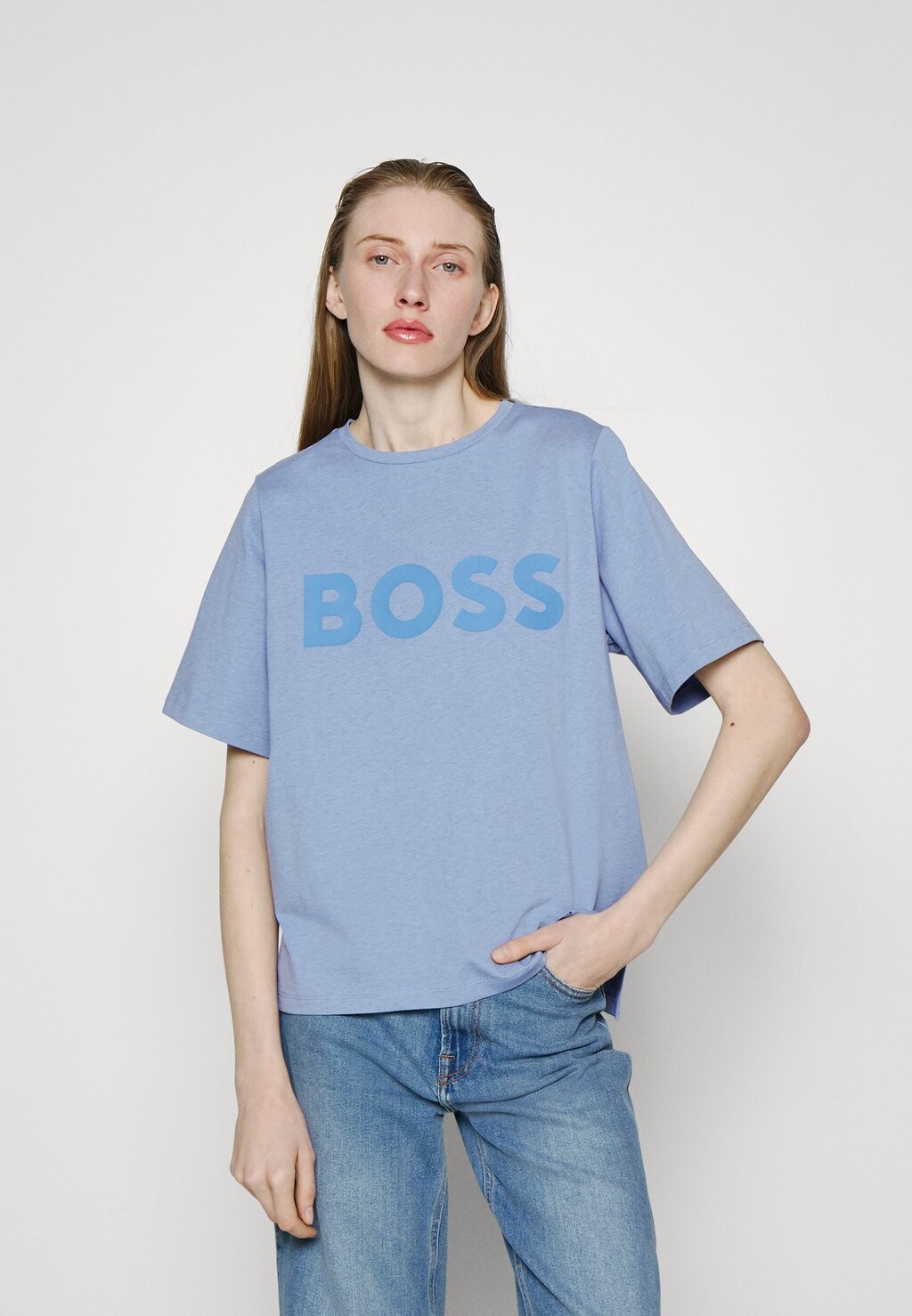 

Футболка с принтом BOSS, синий
