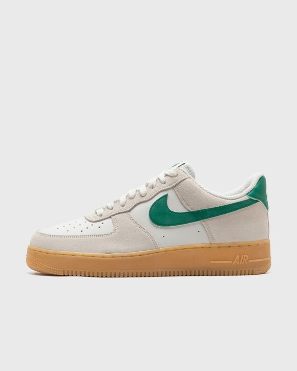 

Кроссовки Nike Air Force 1 '07 Lv8, цвет phantom/malachite-gum yellow