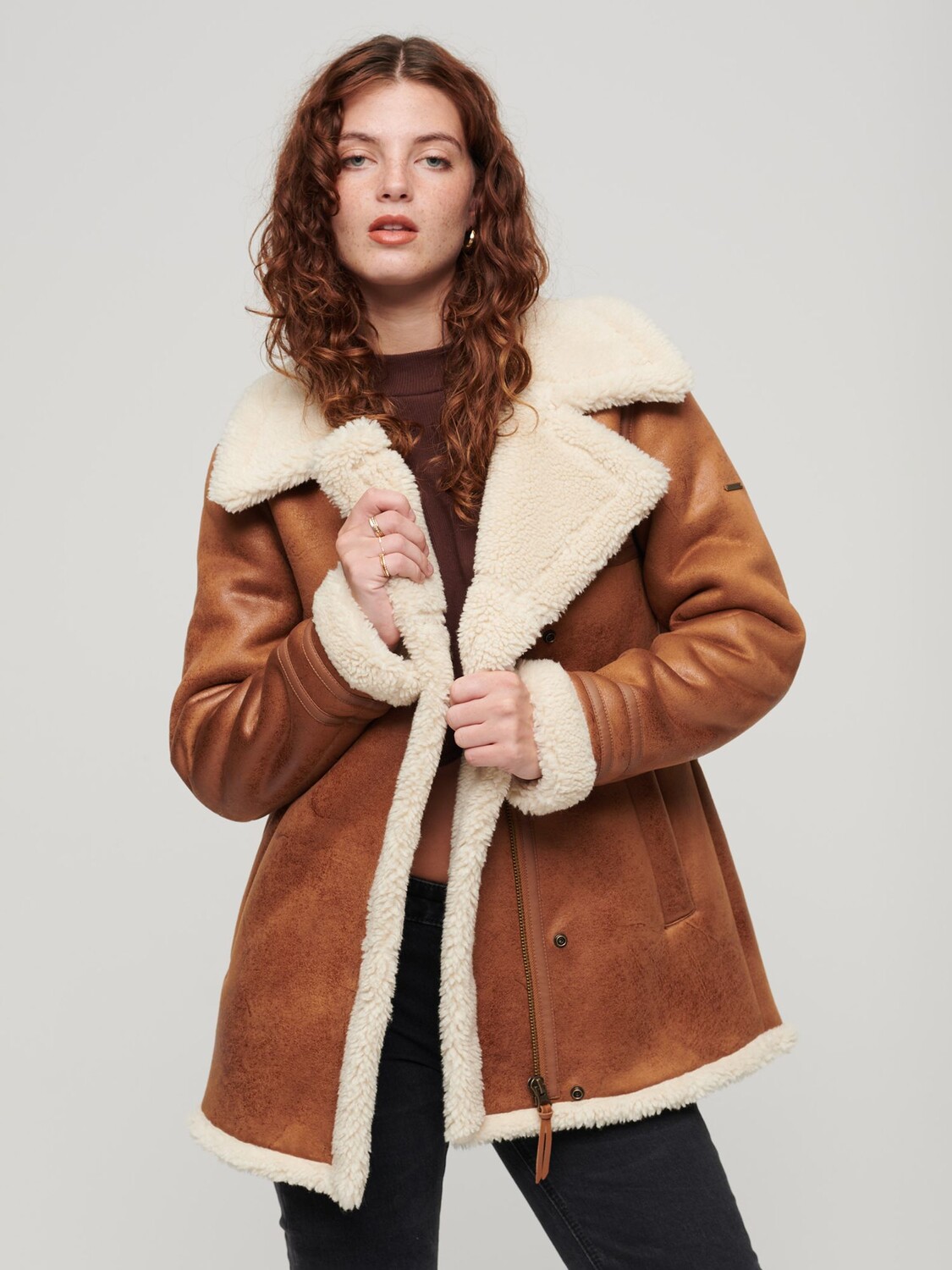 

Куртка из искусственной овчины Superdry, тан