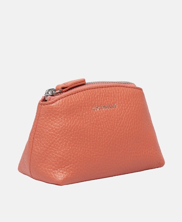 

Кожаная косметичка Coccinelle, лосось