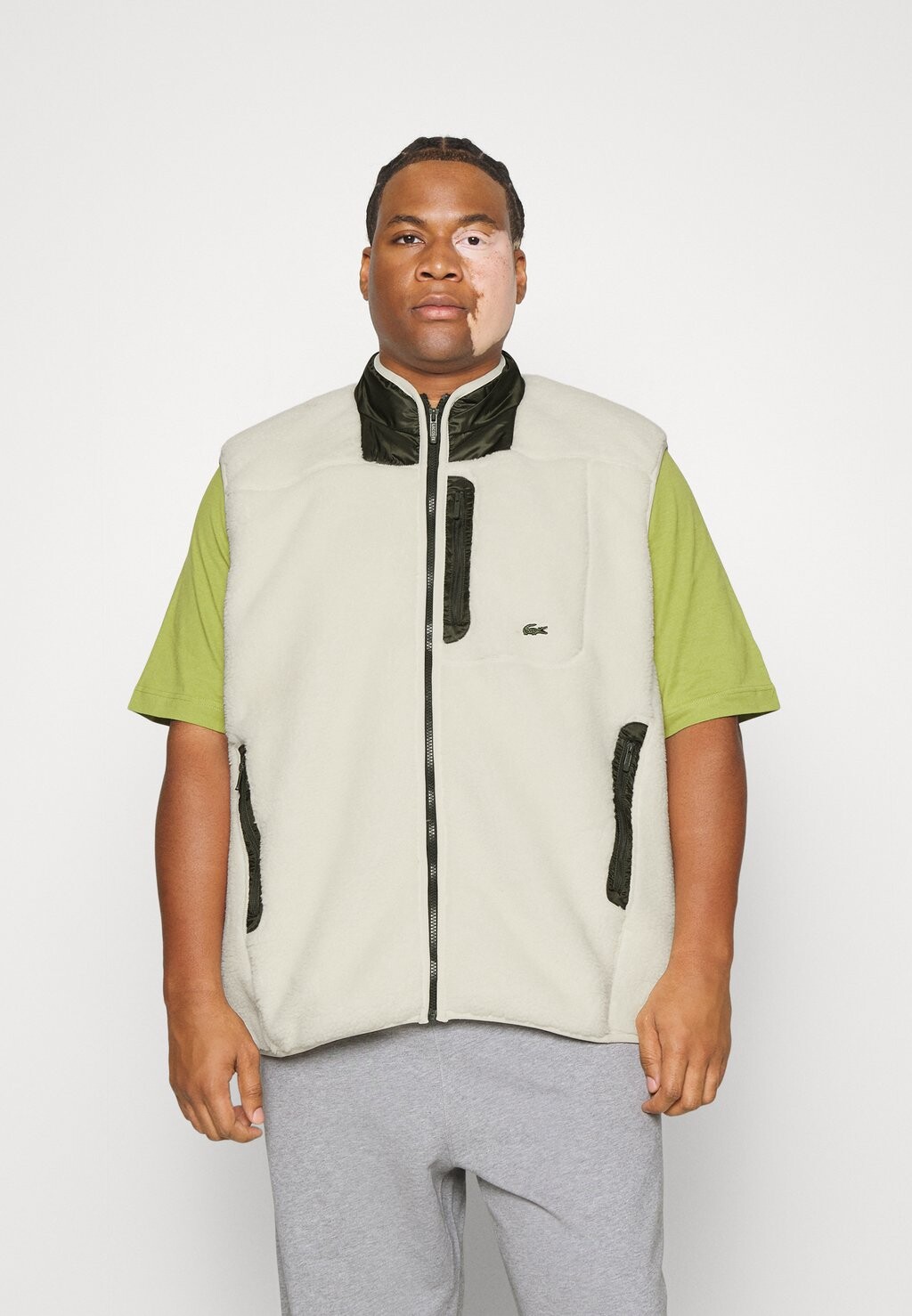 

Жилет Lacoste
