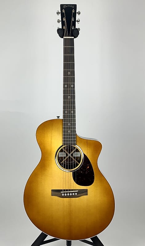 

Акустическая гитара Martin Road Series SC-13E Special Sunburst
