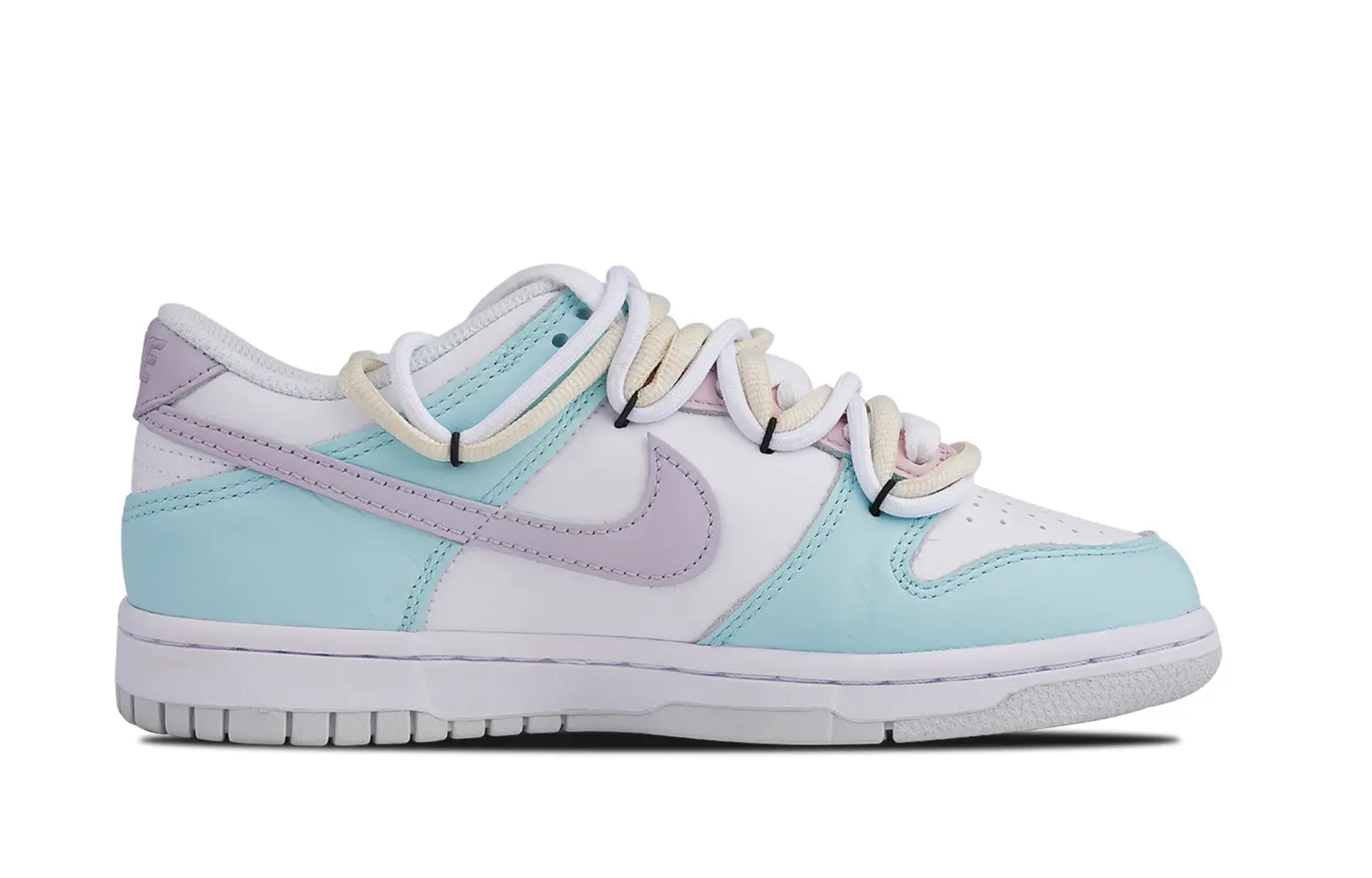 

Женские кроссовки для скейтбординга Nike Dunk