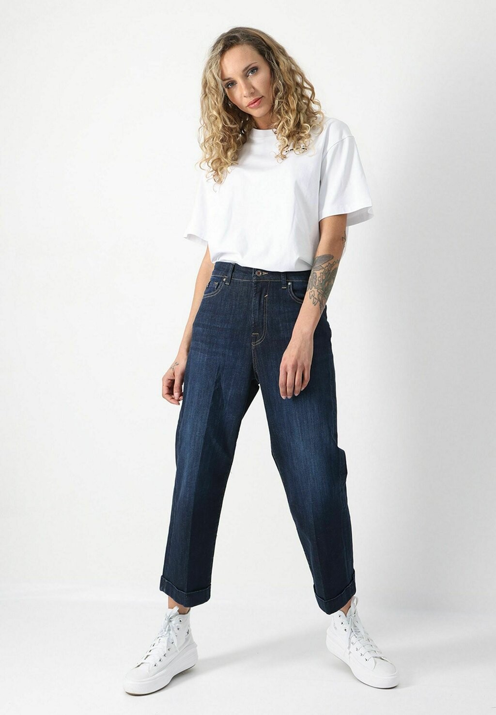 

Джинсы прямого кроя NAIROBI Miracle of Denim, цвет blau