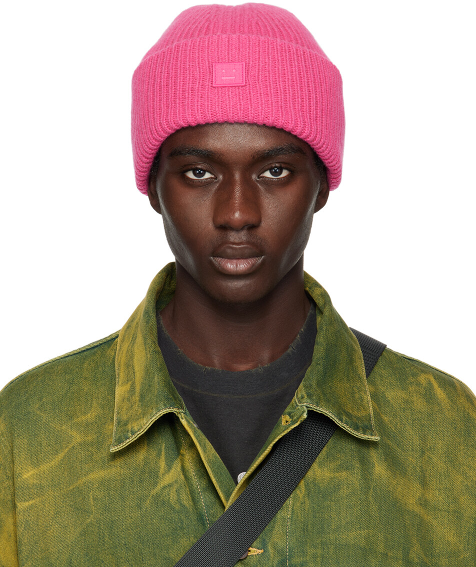 

Розовая шапка с маленьким логотипом Acne Studios, цвет Bright pink