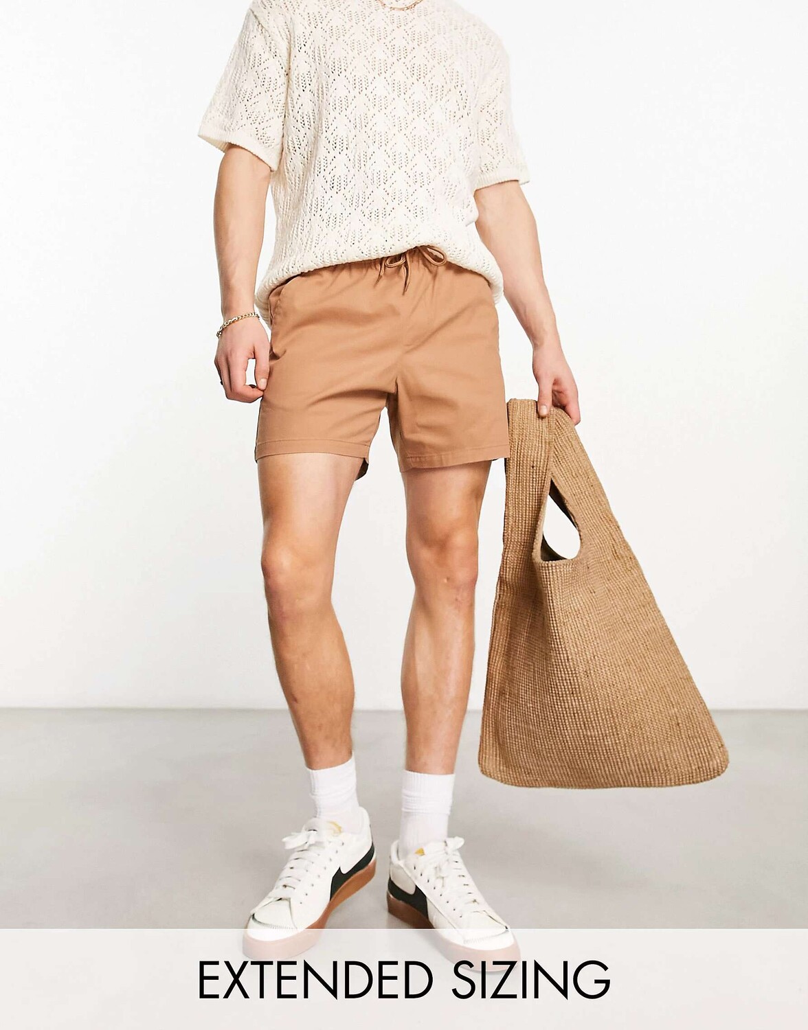 

Короткие узкие шорты чиносы ASOS