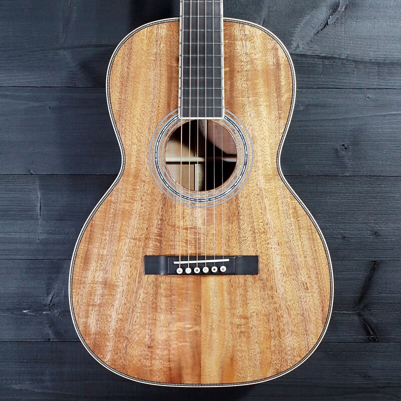 

Акустическая гитара Martin Custom Shop Expert 00 12-Fret Highly Figured Koa