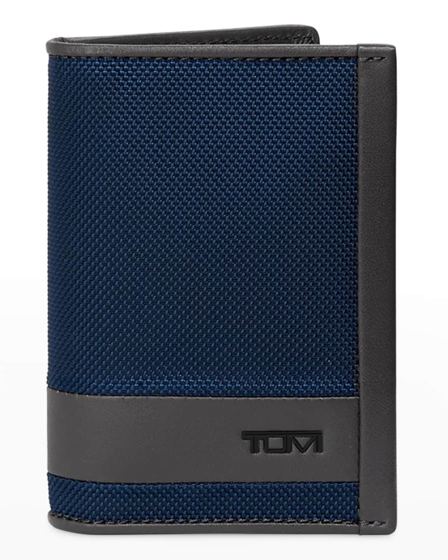 

Многооконный футляр для карт TUMI