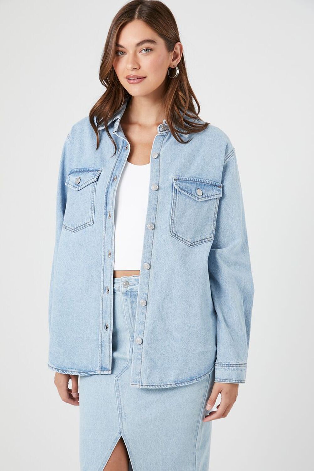 

Джинсовая куртка с дельфиновым краем Forever 21, деним