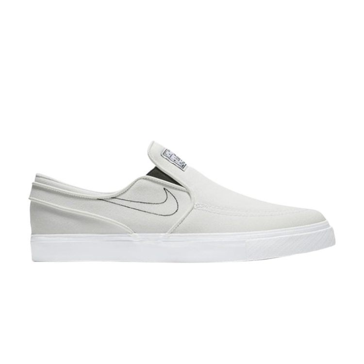 Nike slip on janoski white hotsell