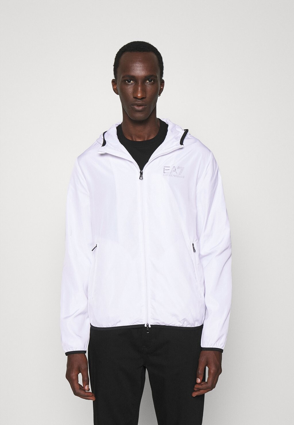 

Легкая куртка Jacket EA7 Emporio Armani, цвет white/black