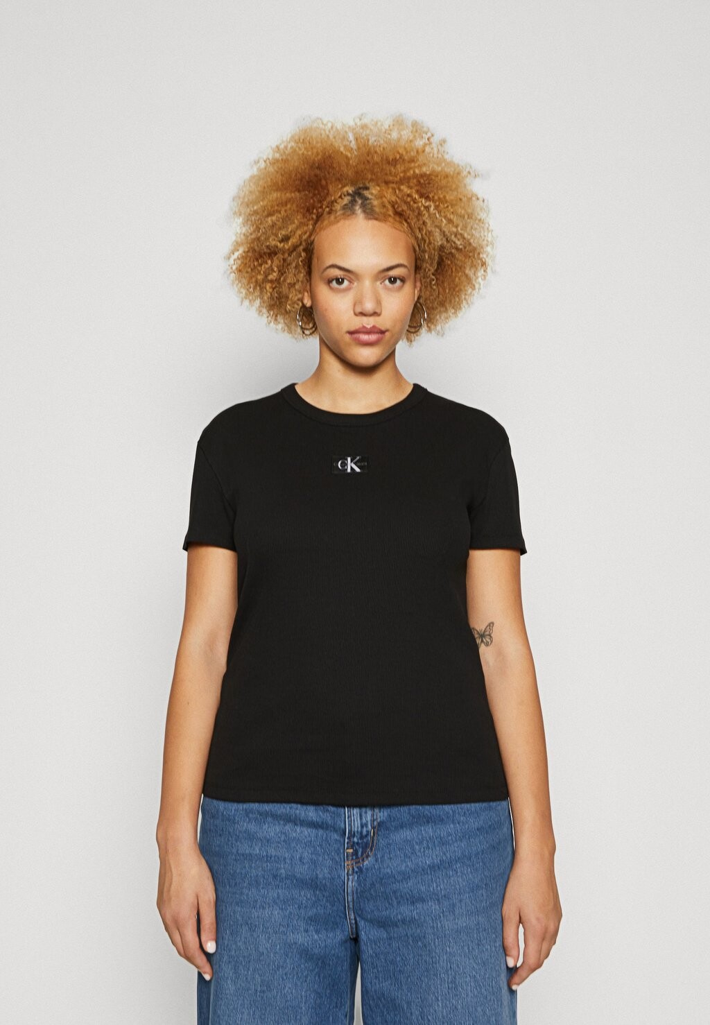 

Базовая футболка PLUS LABEL TEE Calvin Klein, черный