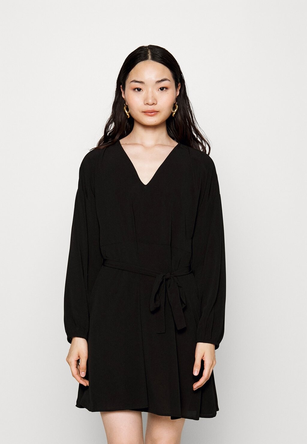 

Летнее платье Vero Moda, черный