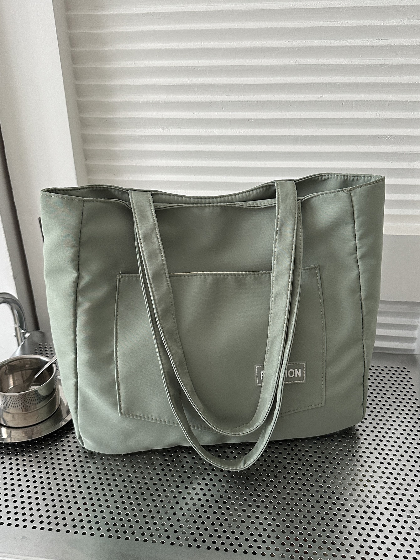 Женская большая сумка-тоут с буквенным принтом, зеленый