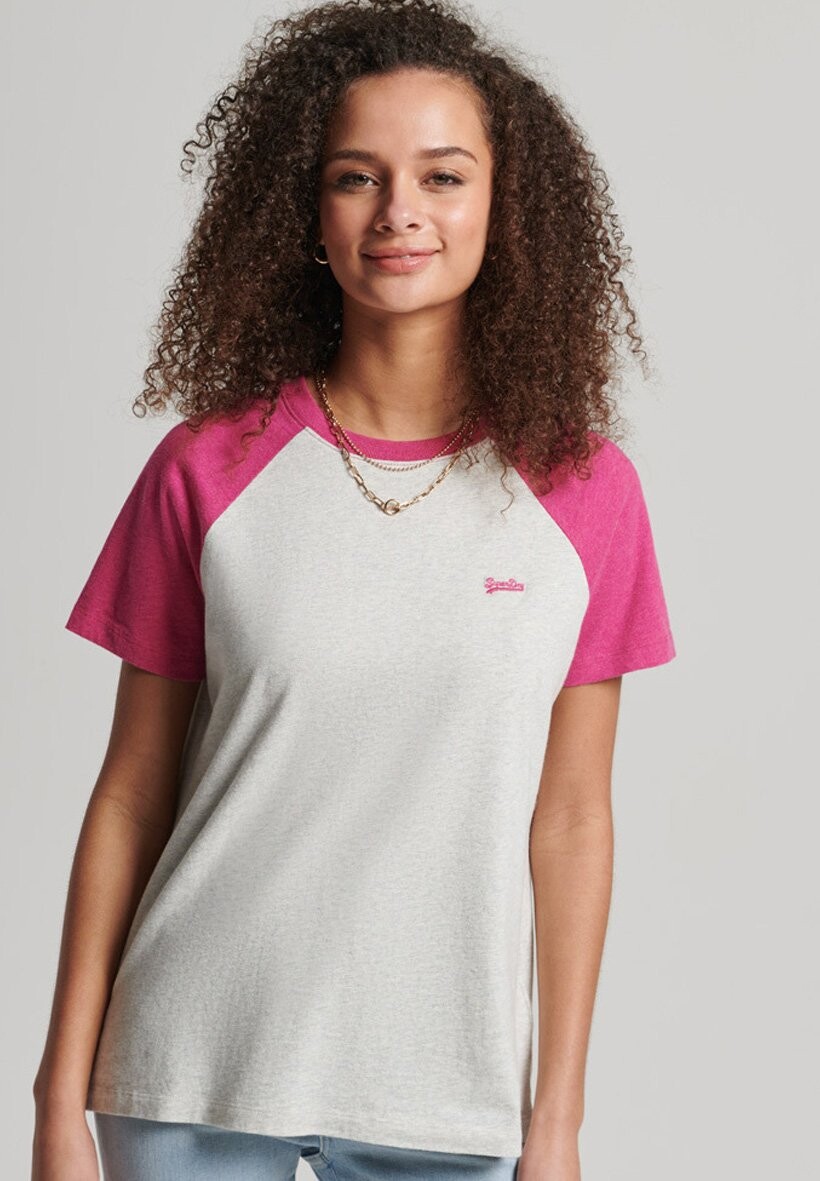 

Футболка с принтом Superdry
