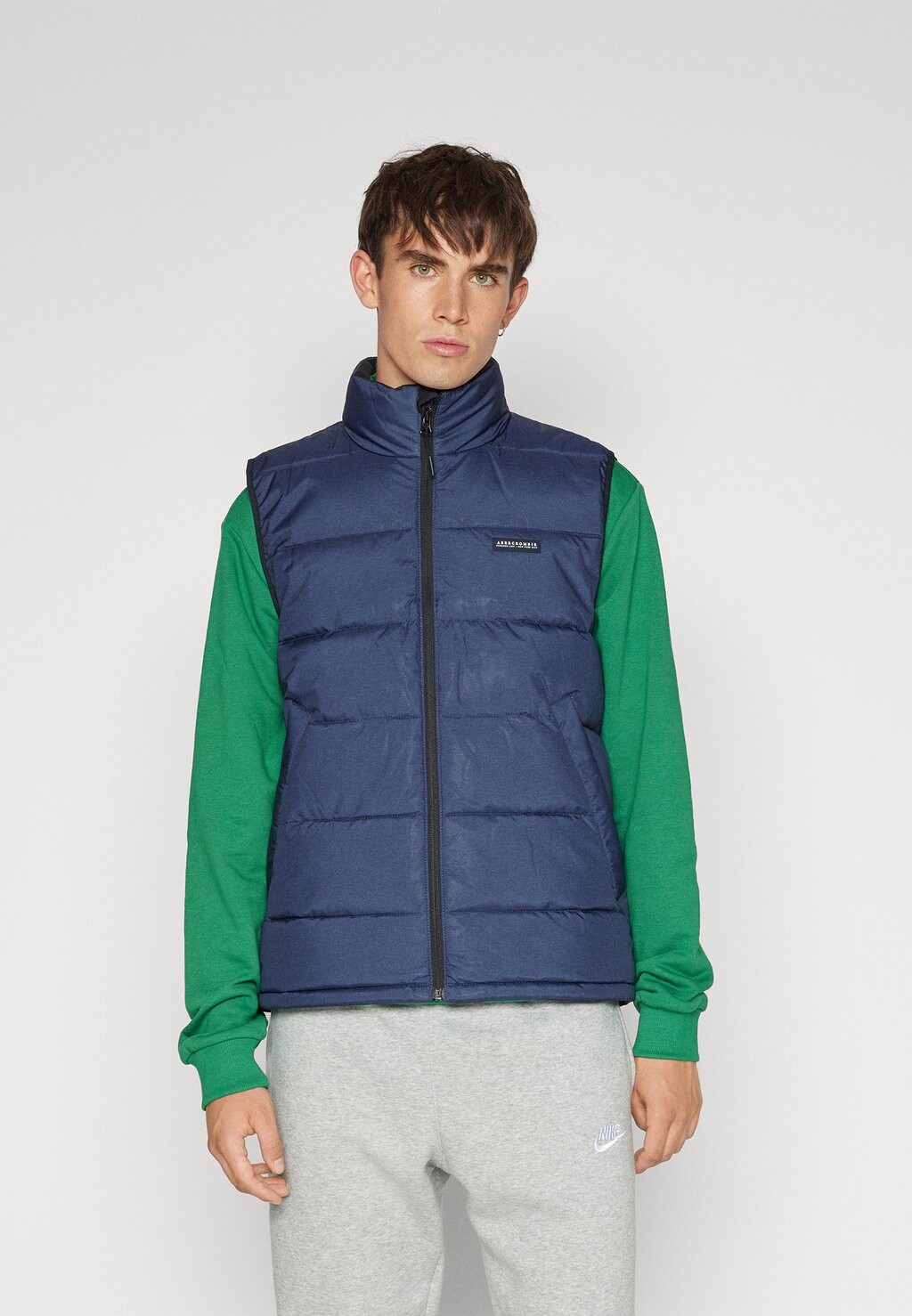 

Жилет Abercrombie & Fitch ПУФФЕР, цвет sky captain