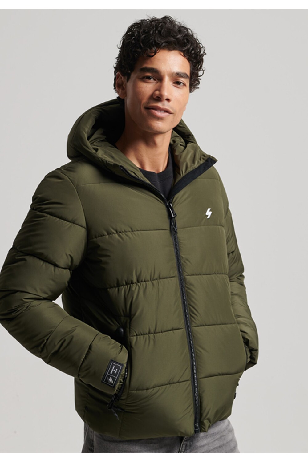 

Мужской пуховик с капюшоном Superdry