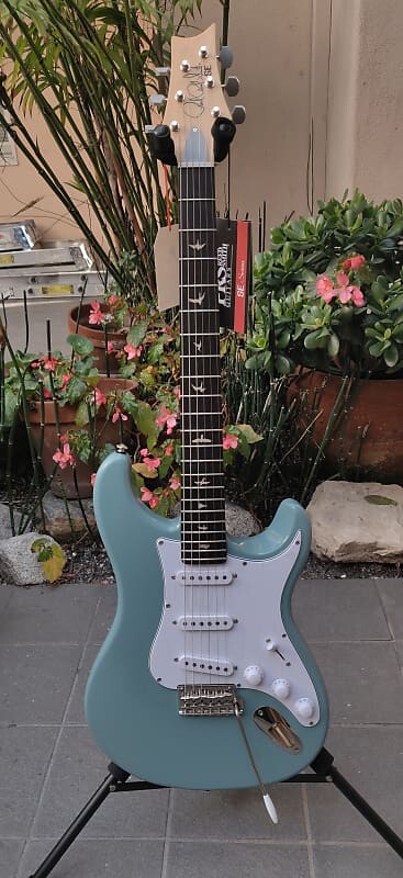 

Электрогитара PRS SE Silver Sky 2023 Stone Blue