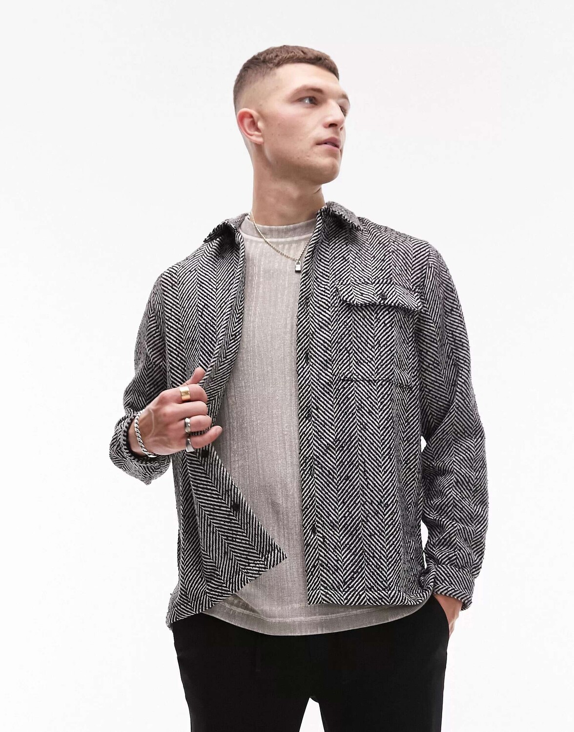 

Черная рубашка с длинными рукавами и узором "елочка" Topman