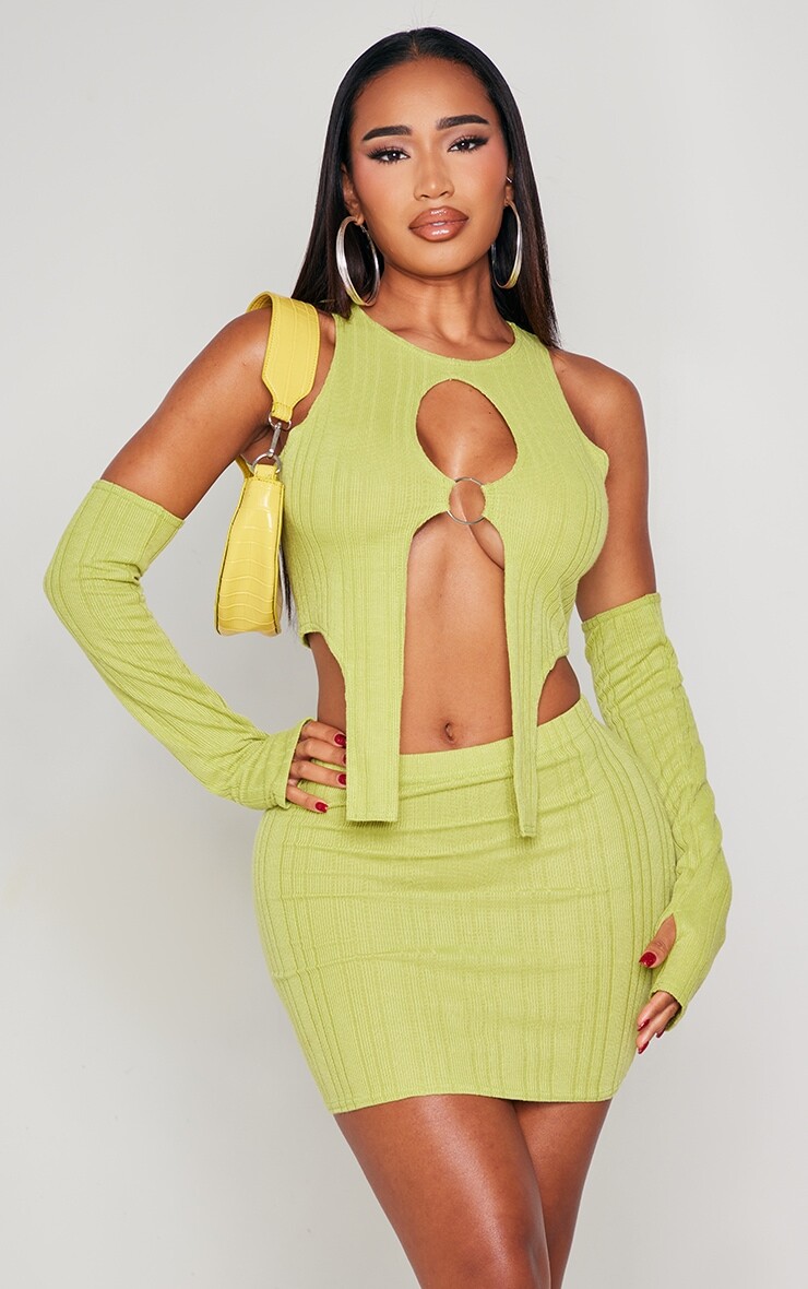 

PrettyLittleThing Вязаный топ без рукавов с лесенкой Shape Lime Green