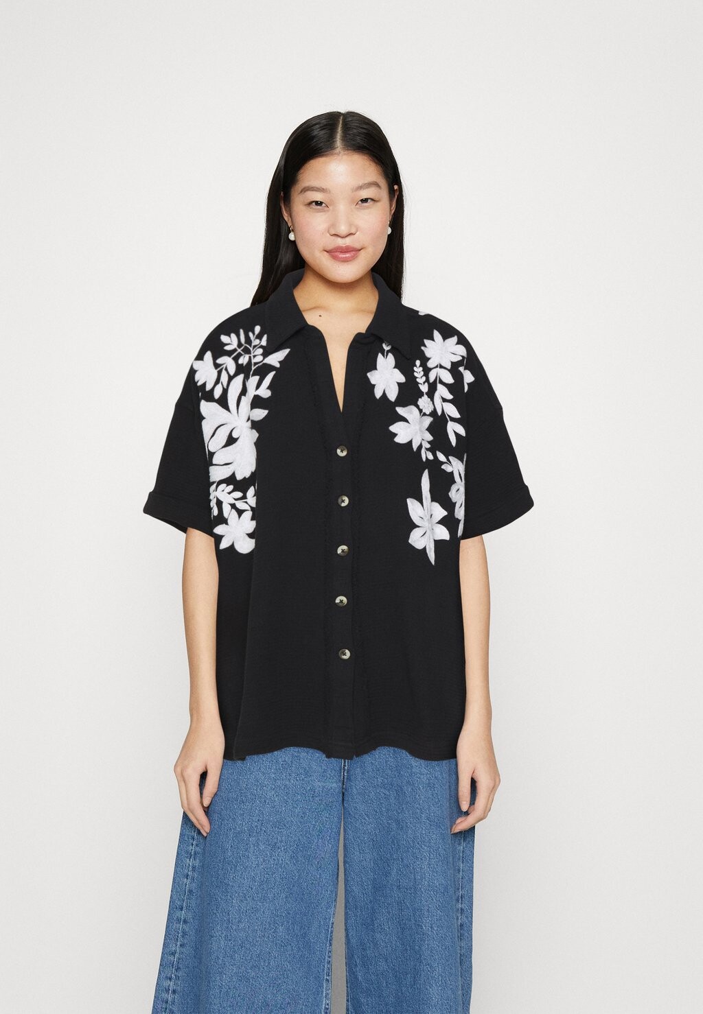 

Блуза на пуговицах Free People