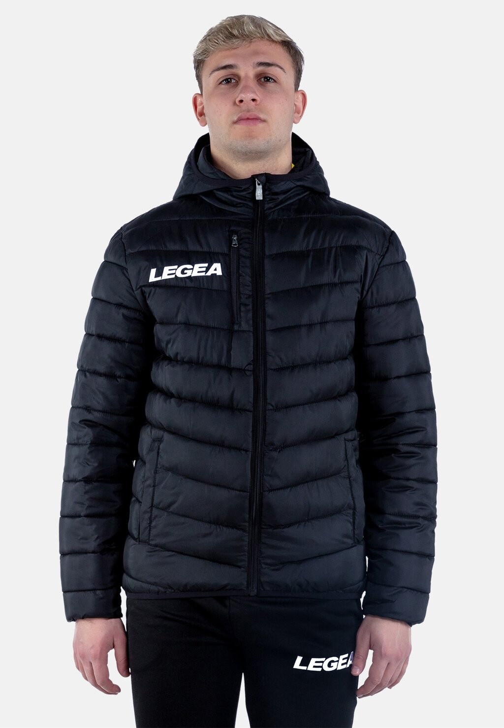 

Зимняя куртка LEGEA
