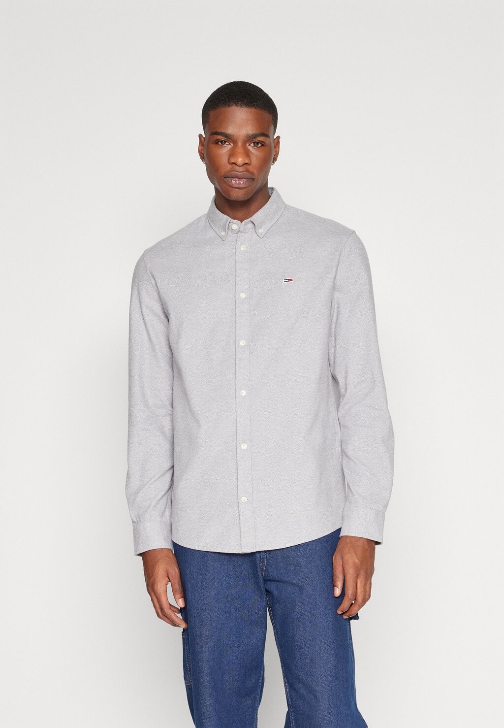 

Рубашка BRUSHED GRINDLE SHIRT Tommy Jeans, серебристо-серый