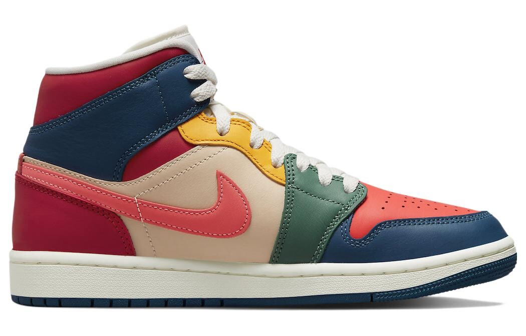 

Кроссовки женские Nike Air Jordan 1 Vintage баскетбольные
