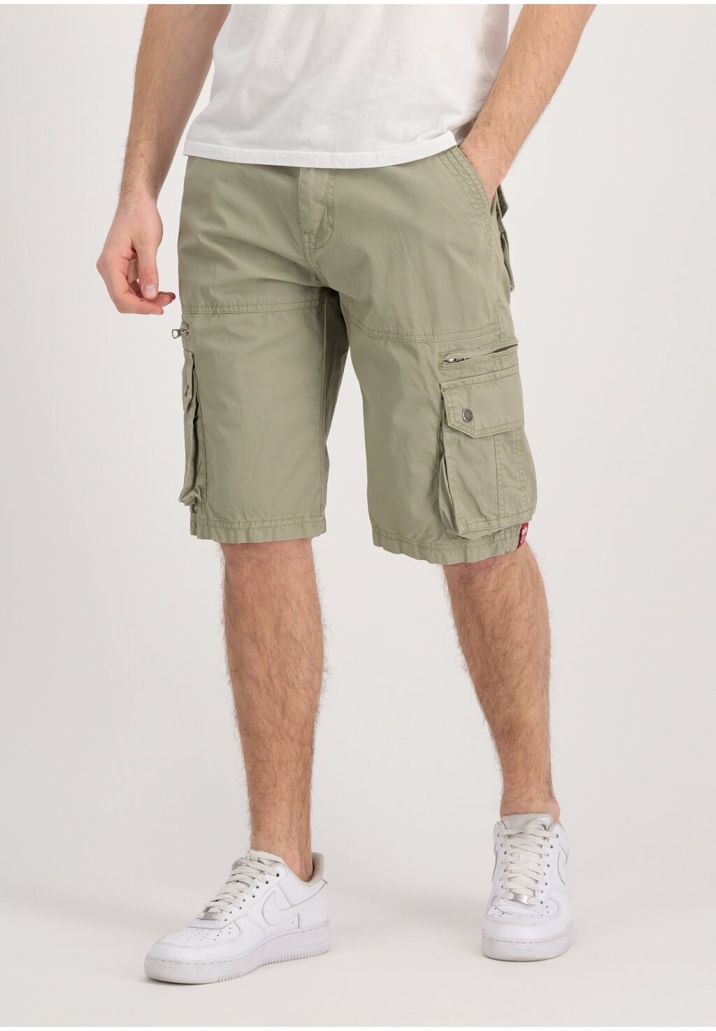

Шорты Alpha Industries, песок