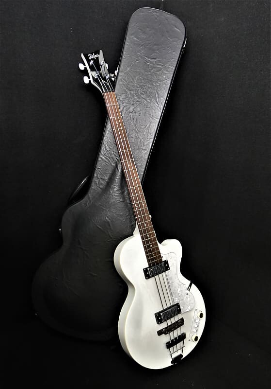 

Басс гитара Hofner Ignition PRO HI-CB-PE-PW Club bass With 500/1 Tea Cups, LaBella Flat Wound Strings , White Switches & HARD CASE