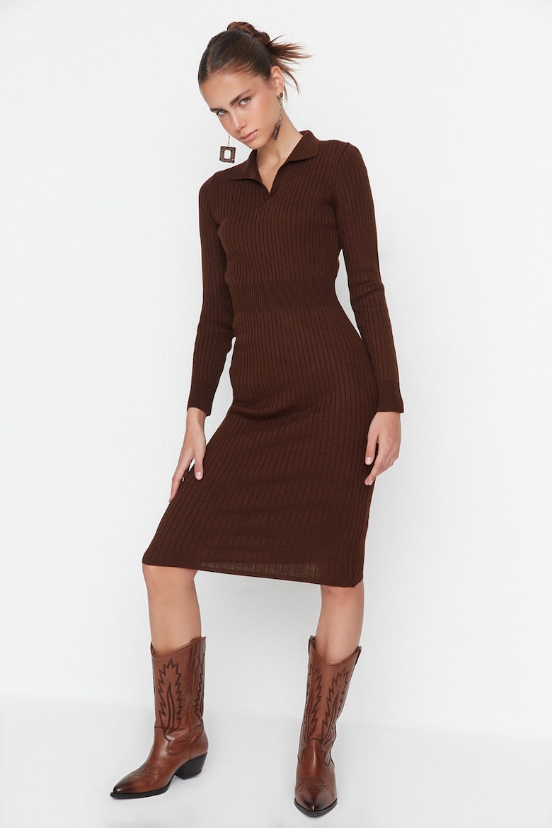 Приталенное платье со сборками Trendyol, коричневый приталенное платье со сборками trendyol бежевый