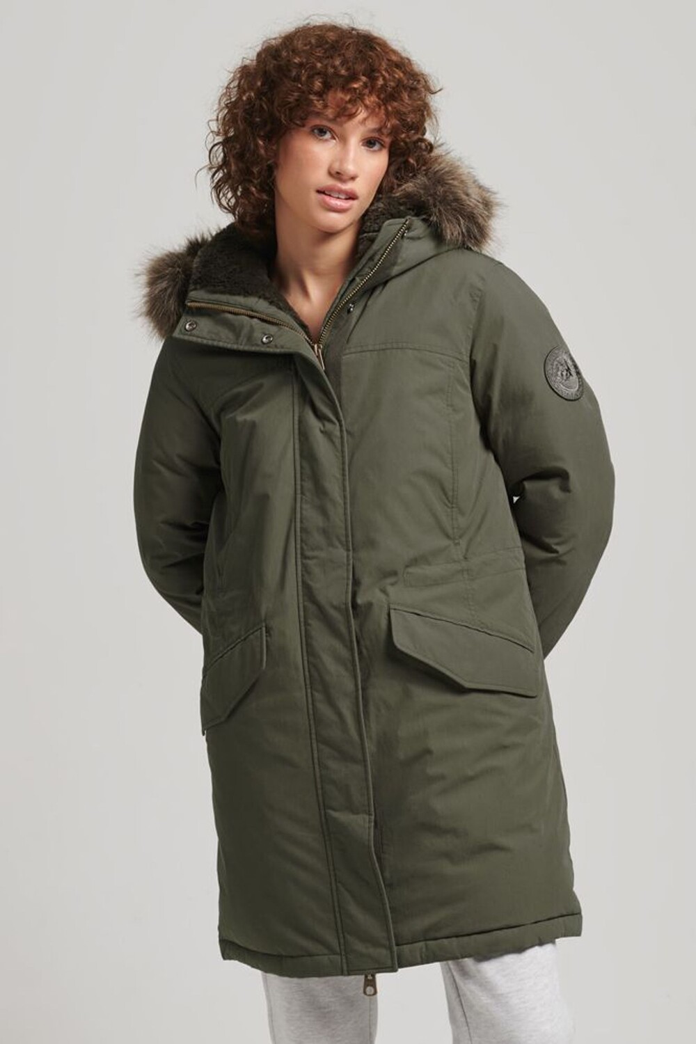 

Припарковаться на Эвересте Superdry, зеленый