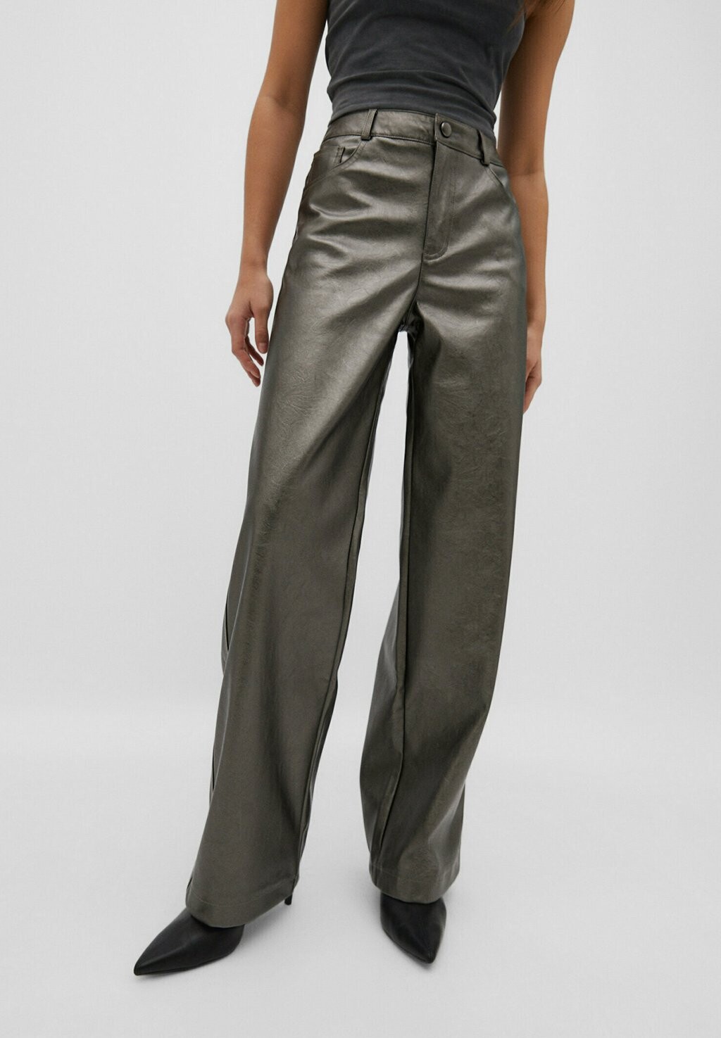 

Брюки Wide-Leg Metallic Effect Stradivarius, цвет dark grey