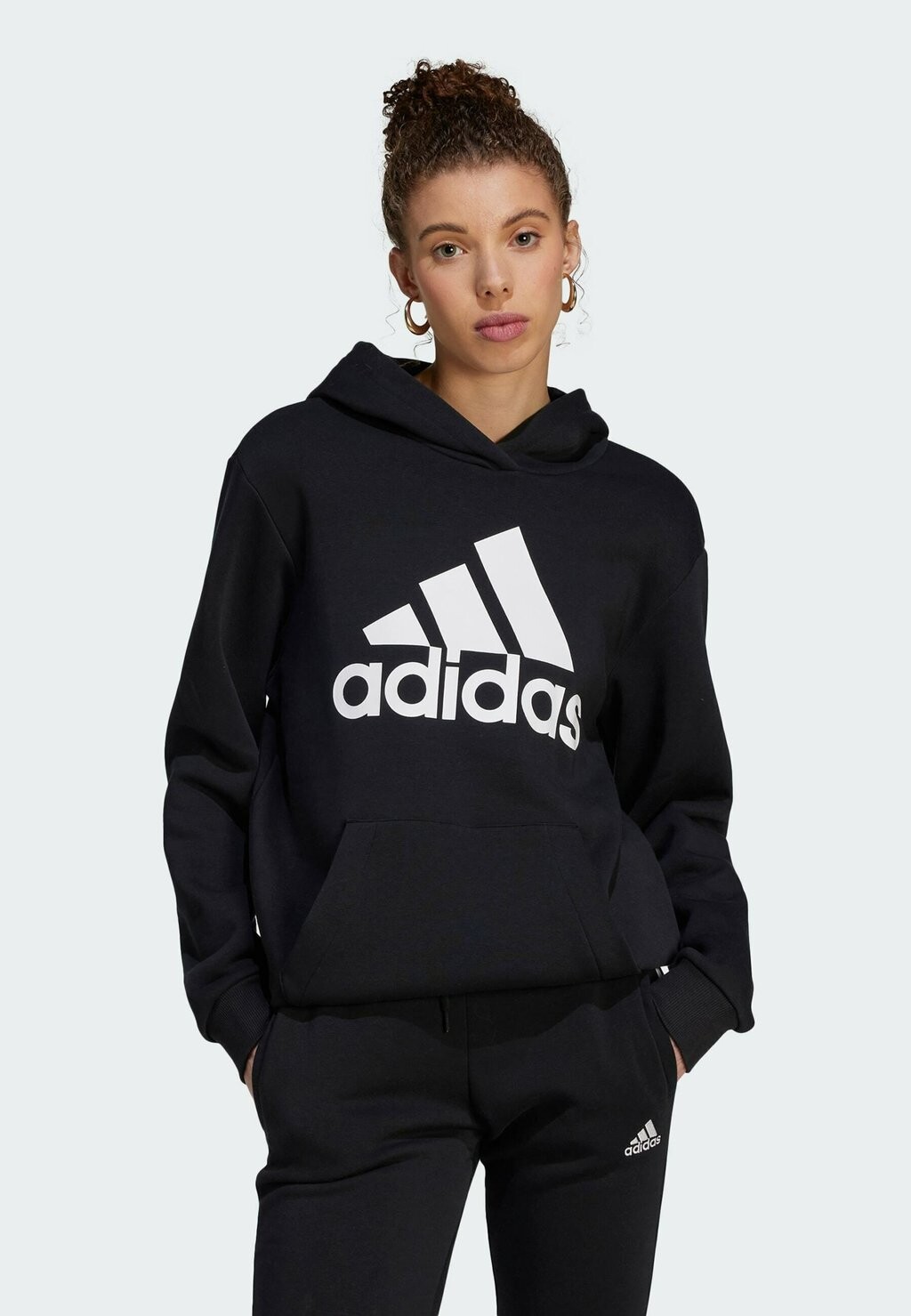 

Толстовка adidas Sportswear, цвет black white
