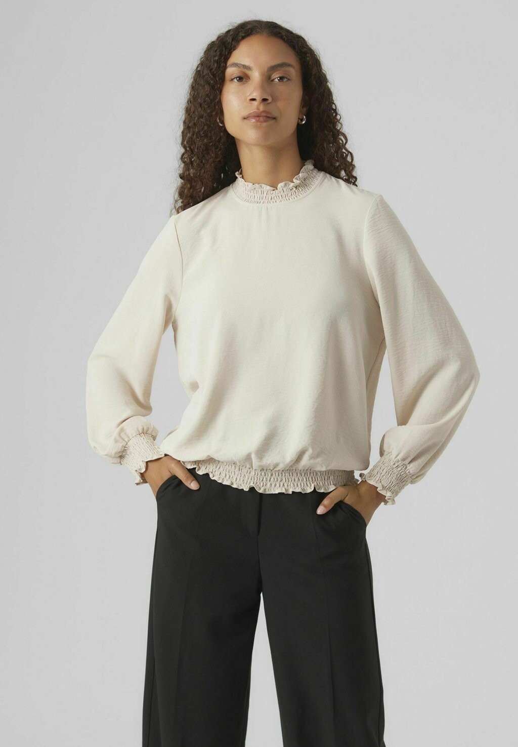

Блузка Vero Moda ВМАЛЬВА, цвет pumice stone