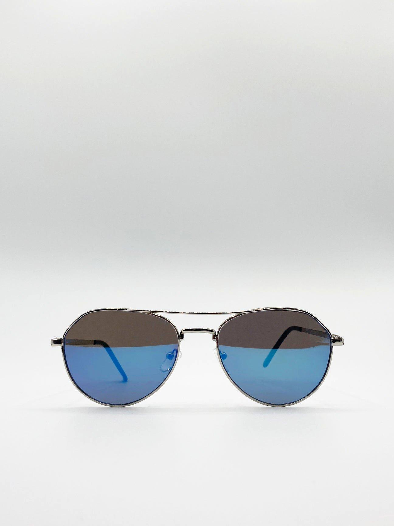 цена Серебряные солнцезащитные очки-авиаторы с синими зеркальными линзами SVNX, серебро