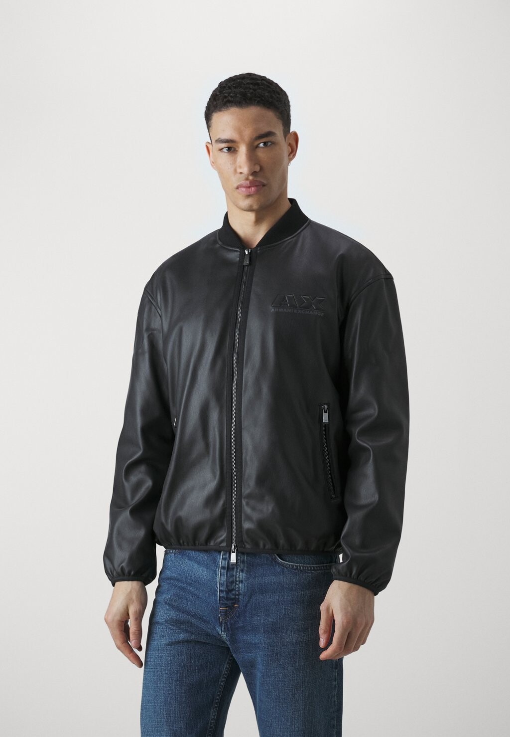 

Куртка бомбер Armani Exchange, черный