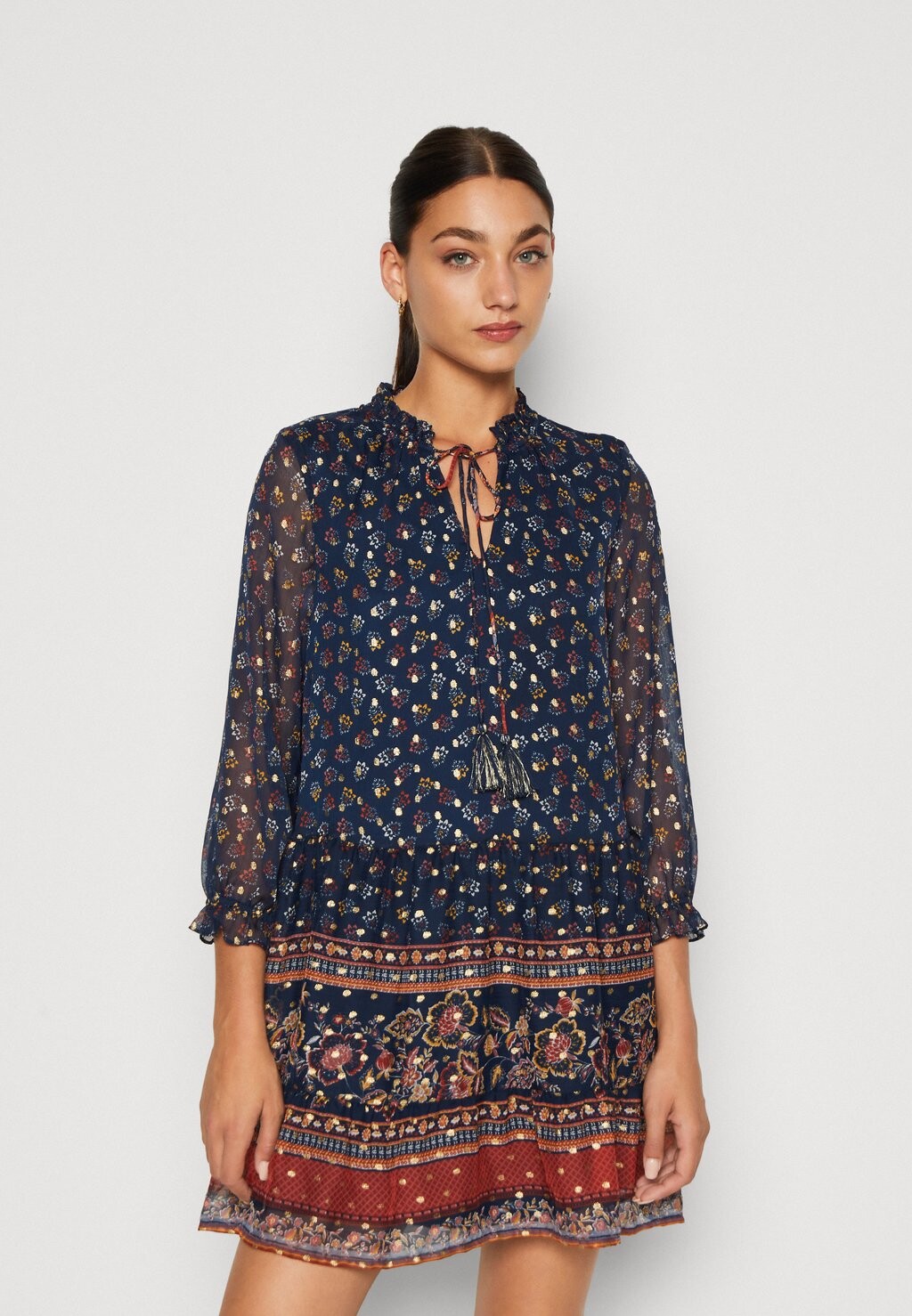 

Дневное платье Vero Moda