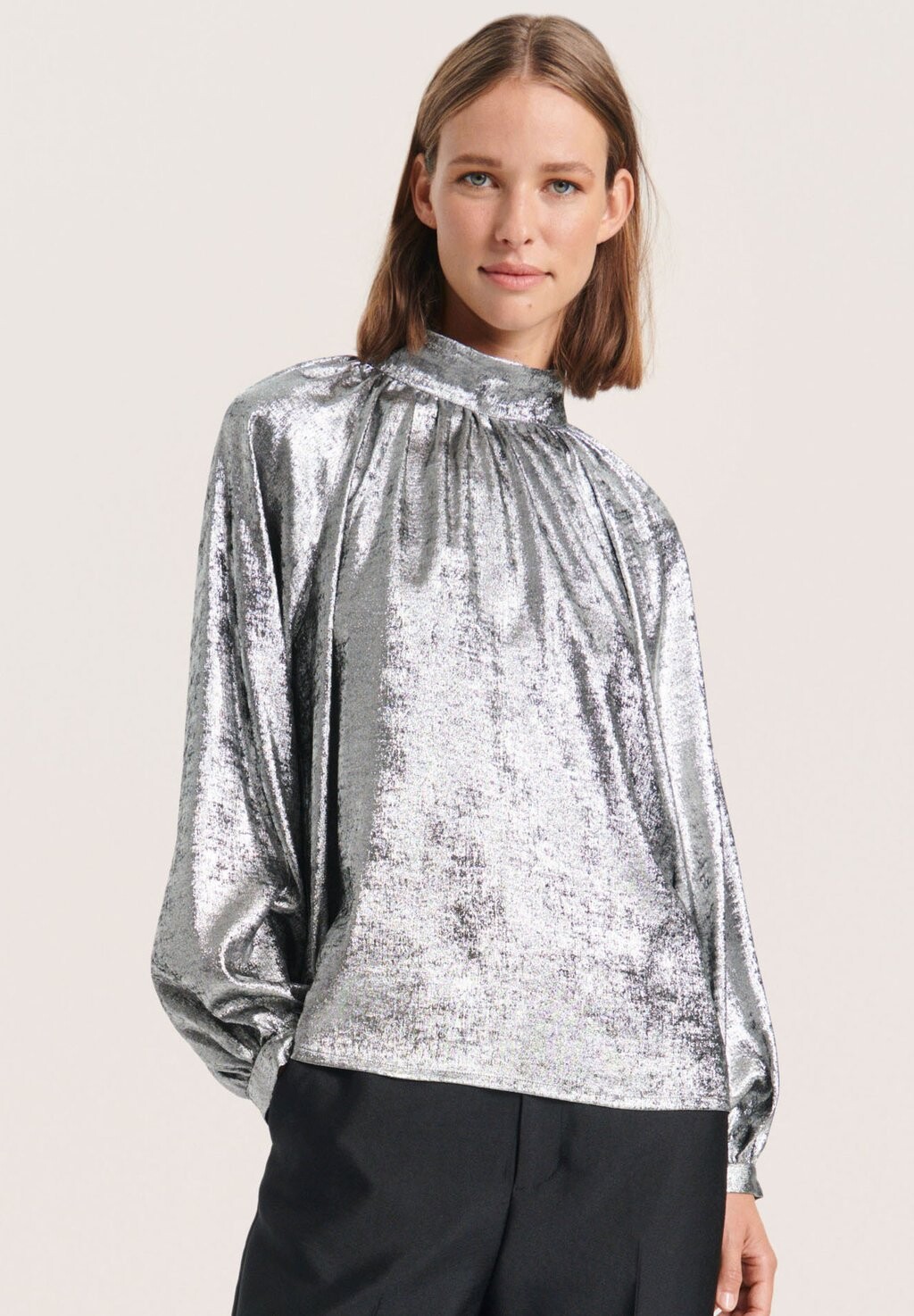 

Блузка Soaked in Luxury RONYA LS, цвет silver foil